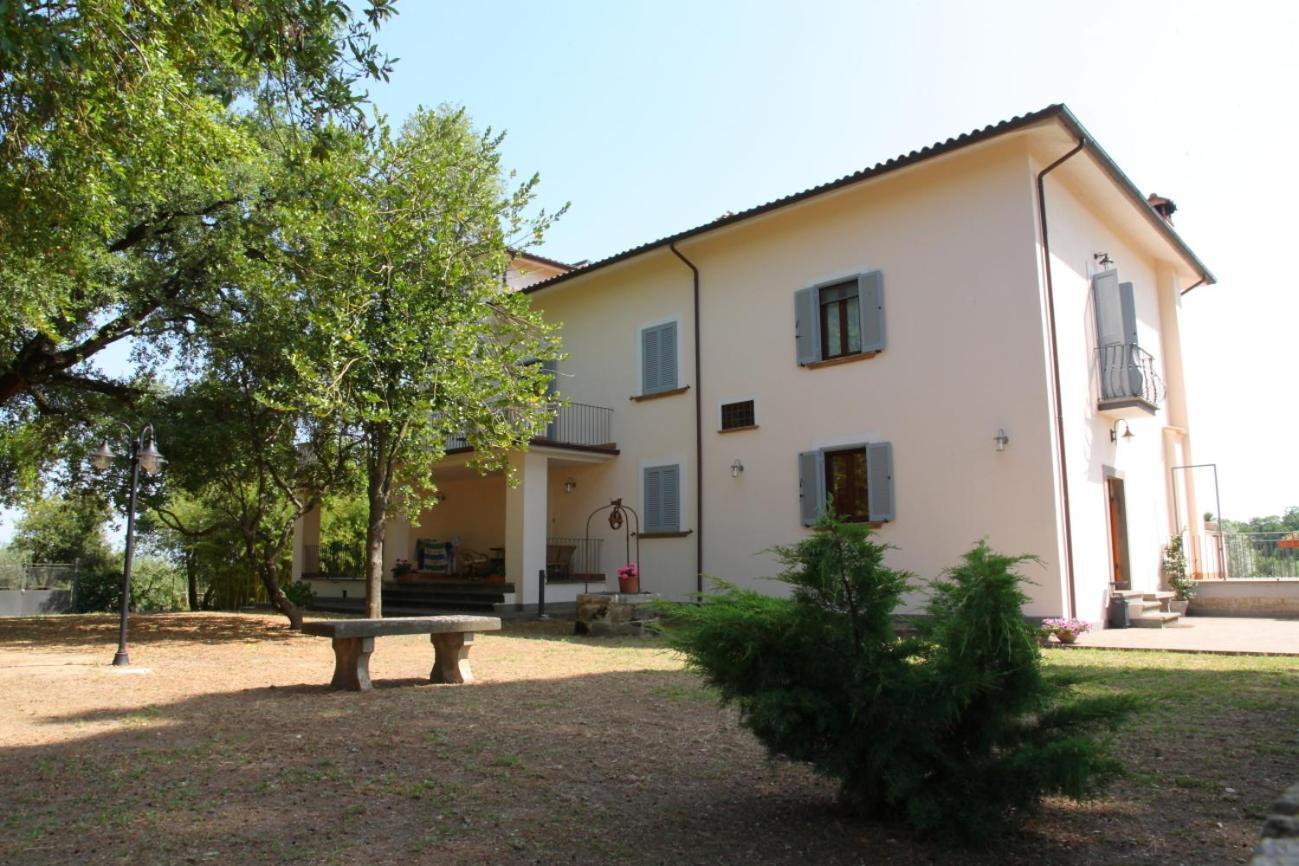 Agriturismo Casale Zuccari Капрарола Екстериор снимка