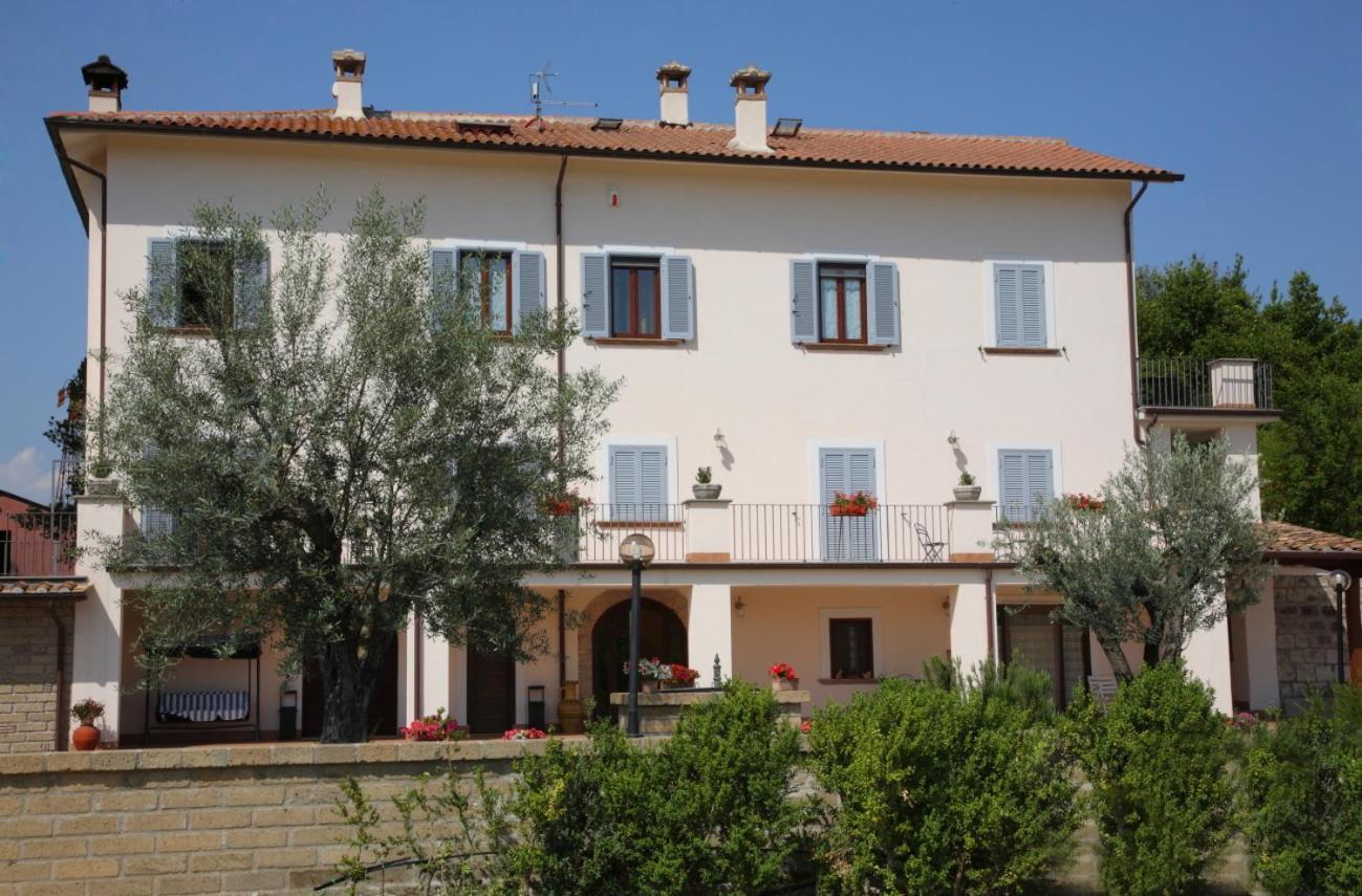 Agriturismo Casale Zuccari Капрарола Екстериор снимка