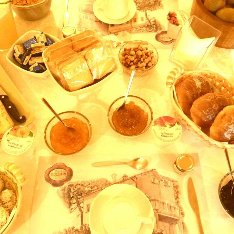 Agriturismo Casale Zuccari Капрарола Екстериор снимка