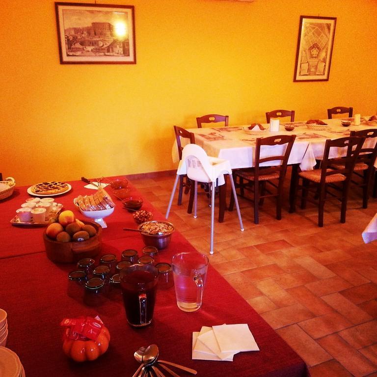 Agriturismo Casale Zuccari Капрарола Екстериор снимка